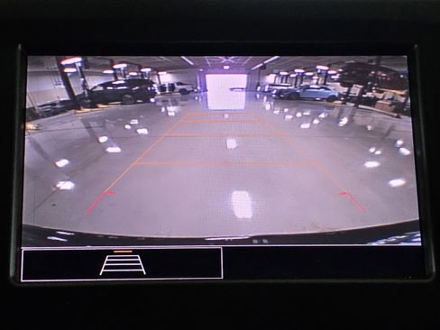 Used 2022 Chevrolet Equinox LS w/ LS Convenience Package image 26