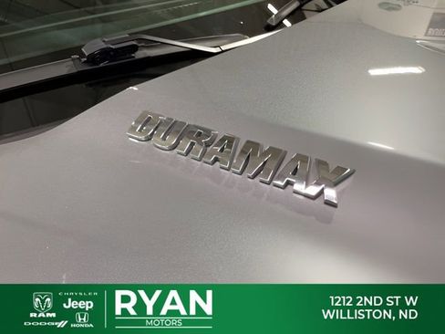 Used 2023 Chevrolet Silverado 1500 LTZ AWD/4WD image 41