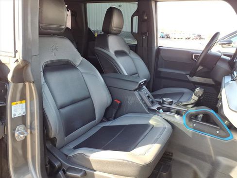 Certified 2023 Ford Bronco Black Diamond image 8