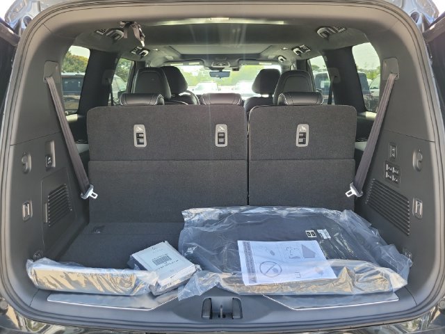 New 2026 INFINITI QX80 Autograph AWD/4WD image 10
