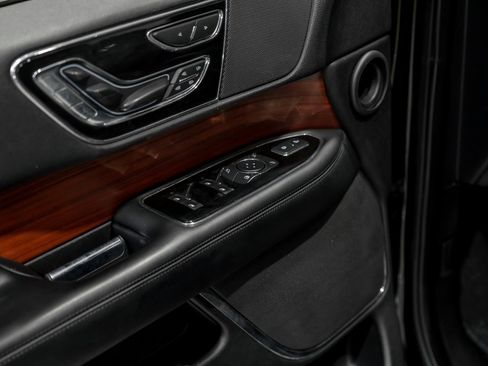 Used 2021 Lincoln Navigator Reserve image 42