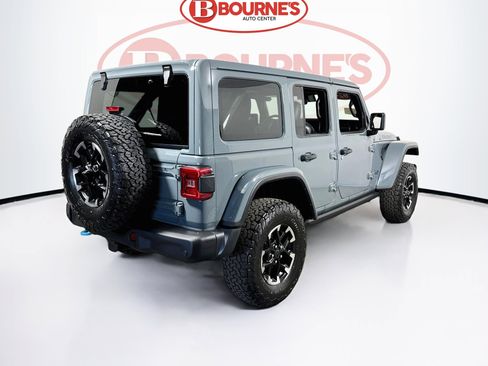 Used 2024 Jeep Wrangler Unlimited Rubicon 4xe AWD/4WD image 11