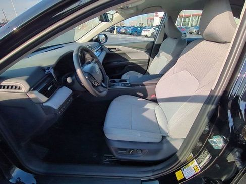 Used 2026 Toyota Camry LE image 8