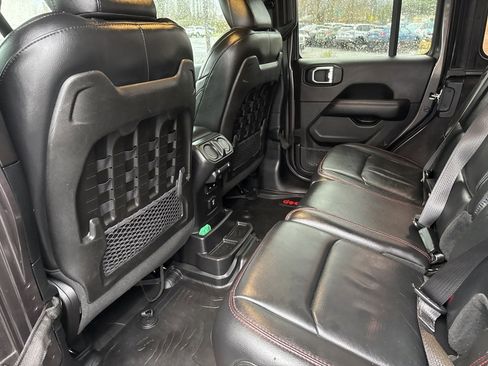 Used 2019 Jeep Wrangler Unlimited Rubicon image 18