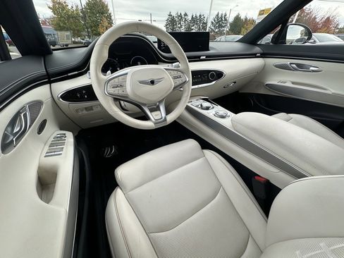 Used 2025 Genesis Electrified GV70 Advanced w/ Prestige Package image 13
