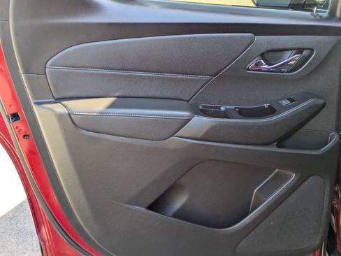 Certified 2023 Chevrolet Traverse LT image 14