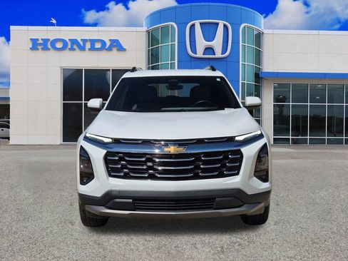 Used 2025 Chevrolet Equinox LT w/ Convenience Package II FWD image 8