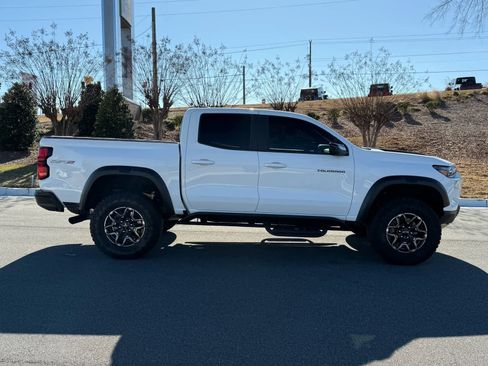 Used 2023 Chevrolet Colorado ZR2 w/ ZR2 Convenience Package III image 7