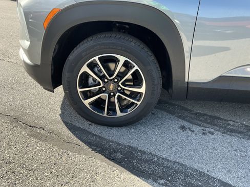New 2026 Chevrolet TrailBlazer LT w/ Convenience Package image 11