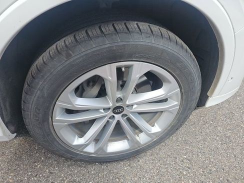 Used 2025 Audi Q7 3.0T Premium Plus image 12