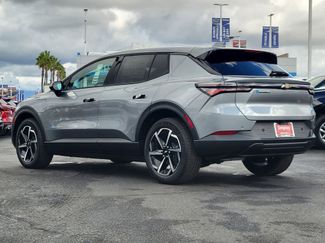 New 2026 Chevrolet Equinox EV LT video 2