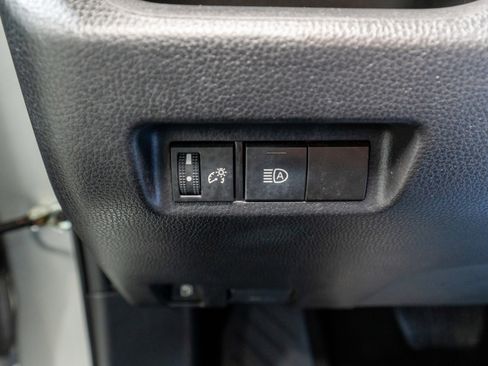 Used 2022 Toyota RAV4 LE image 27