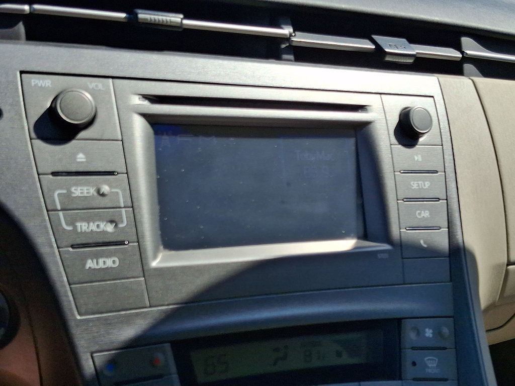 Used 2013 Toyota Prius Two FWD image 3