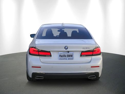 Certified 2023 BMW 530e w/ Convenience Package RWD image 5