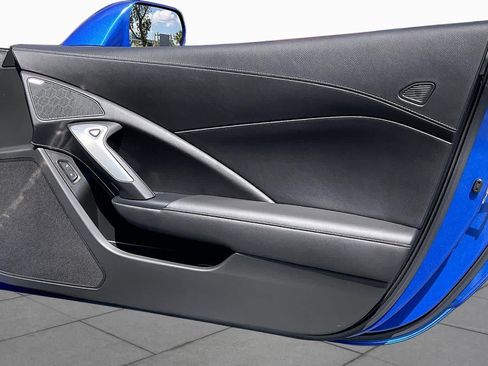 Used 2019 Chevrolet Corvette Stingray Convertible w/ 2LT Preferred Equipment Group RWD image 23