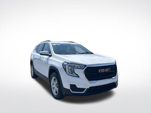 Certified 2024 GMC Terrain SLE w/ Driver Convenience Package AWD/4WD image 1