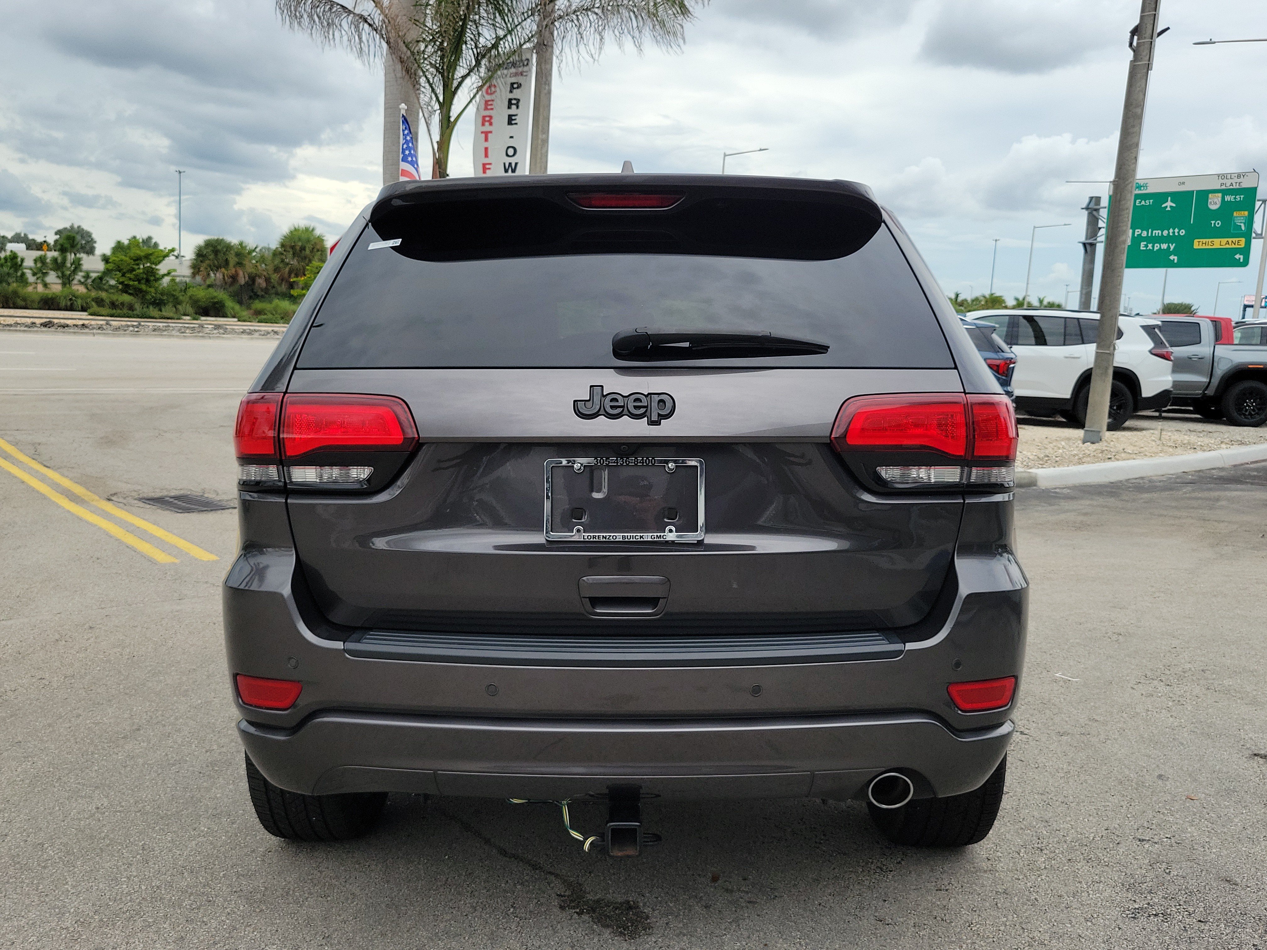 Used 2019 Jeep Grand Cherokee Altitude RWD image 6