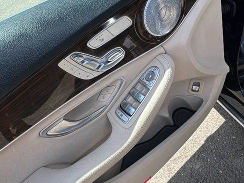 Used 2018 Mercedes-Benz C 300 4MATIC Sedan image 10