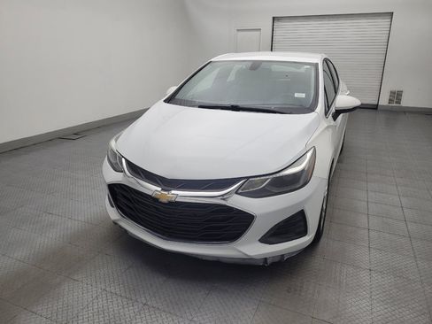 Used 2019 Chevrolet Cruze LT FWD image 15