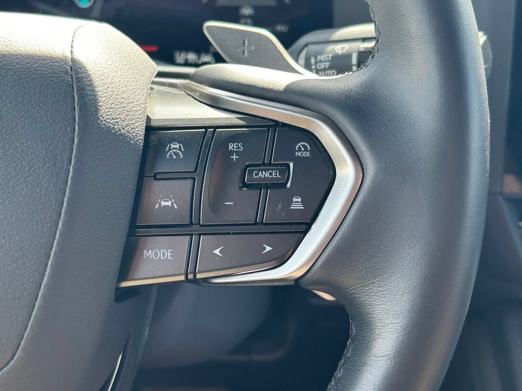 Used 2025 Lexus GX 550 AWD/4WD image 46
