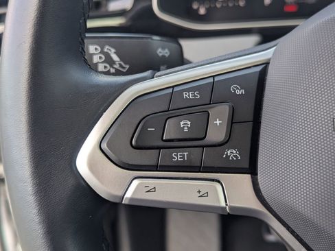 Used 2025 Volkswagen Jetta SE image 20