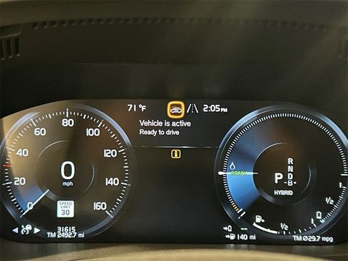 Used 2020 Volvo XC60 T8 Inscription image 15