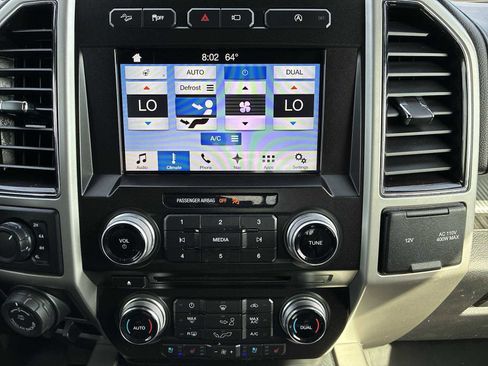 Used 2018 Ford F150 Lariat w/ Equipment Group 502A Luxury AWD/4WD image 16