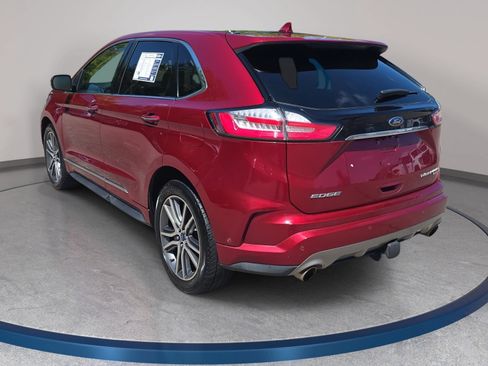 Used 2019 Ford Edge Titanium w/ Equipment Group 301A AWD/4WD image 7
