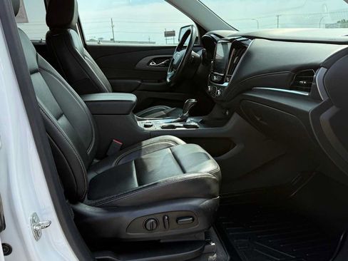 Used 2020 Chevrolet Traverse Premier AWD/4WD image 13