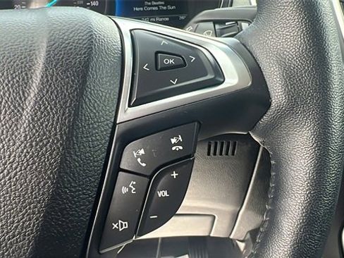 Used 2024 Ford Edge SEL w/ Convenience Package image 21