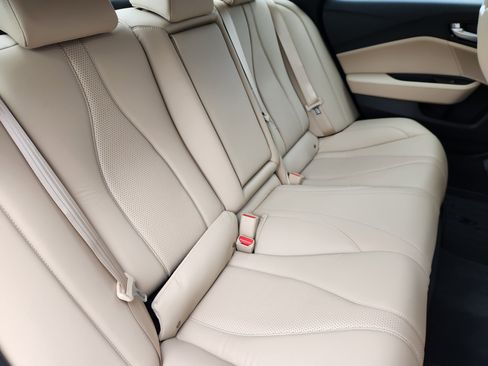 Certified 2025 Acura TLX w/ Technology Package image 17