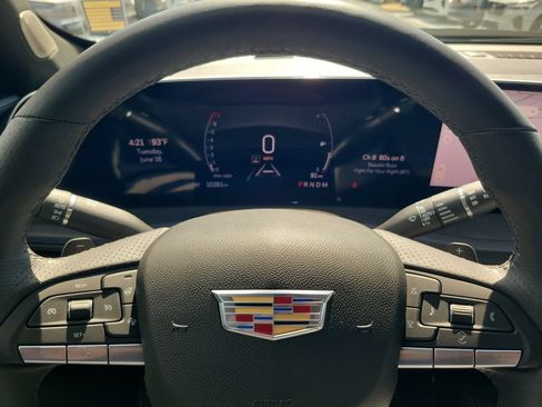 Used 2024 Cadillac XT4 Sport FWD image 23