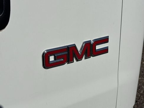 New 2025 GMC Savana 2500 Extended w/ Driver Convenience Package image 33