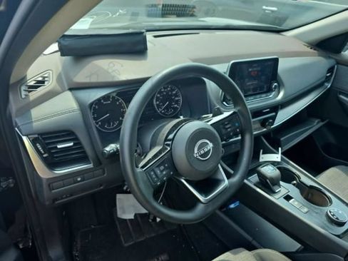 Used 2022 Nissan Rogue SV AWD/4WD image 6