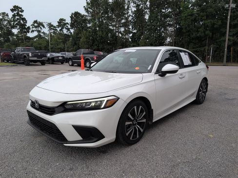 Used 2024 Honda Civic EX image 4