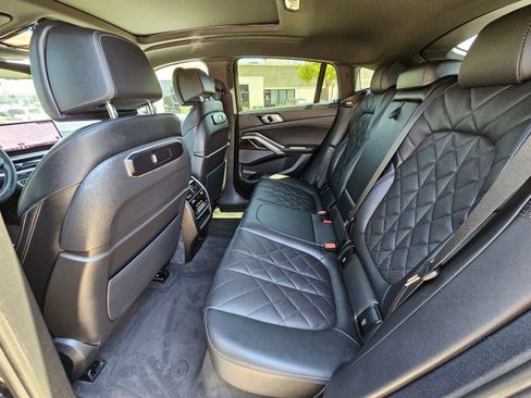 Used 2025 BMW X6 xDrive40i image 24