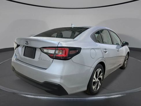 Used 2025 Subaru Legacy Premium image 5