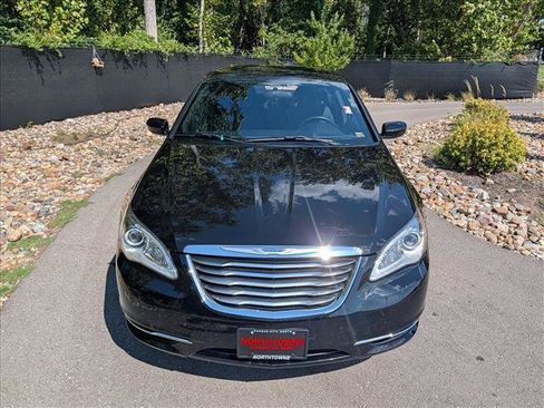 Used 2013 Chrysler 200 Touring FWD image 8