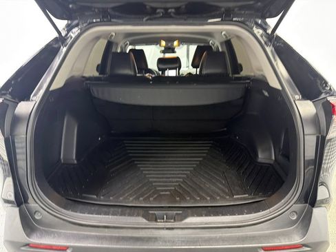 Used 2020 Toyota RAV4 XLE FWD image 19