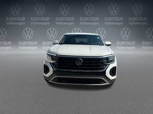 Used 2025 Volkswagen Atlas Cross Sport SE AWD/4WD image 38