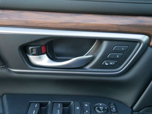 Used 2021 Honda CR-V EX-L image 16
