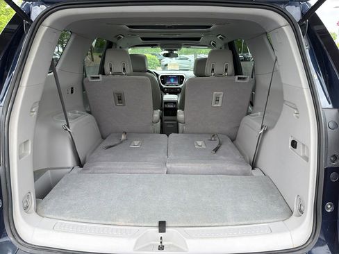 Used 2017 GMC Acadia SLE AWD/4WD image 10