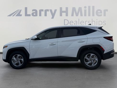 Certified 2023 Hyundai Tucson SE image 2