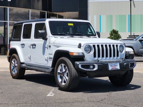 Used 2021 Jeep Wrangler Unlimited Sahara AWD/4WD image 2