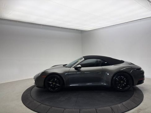 Certified 2020 Porsche 911 Carrera RWD image 2
