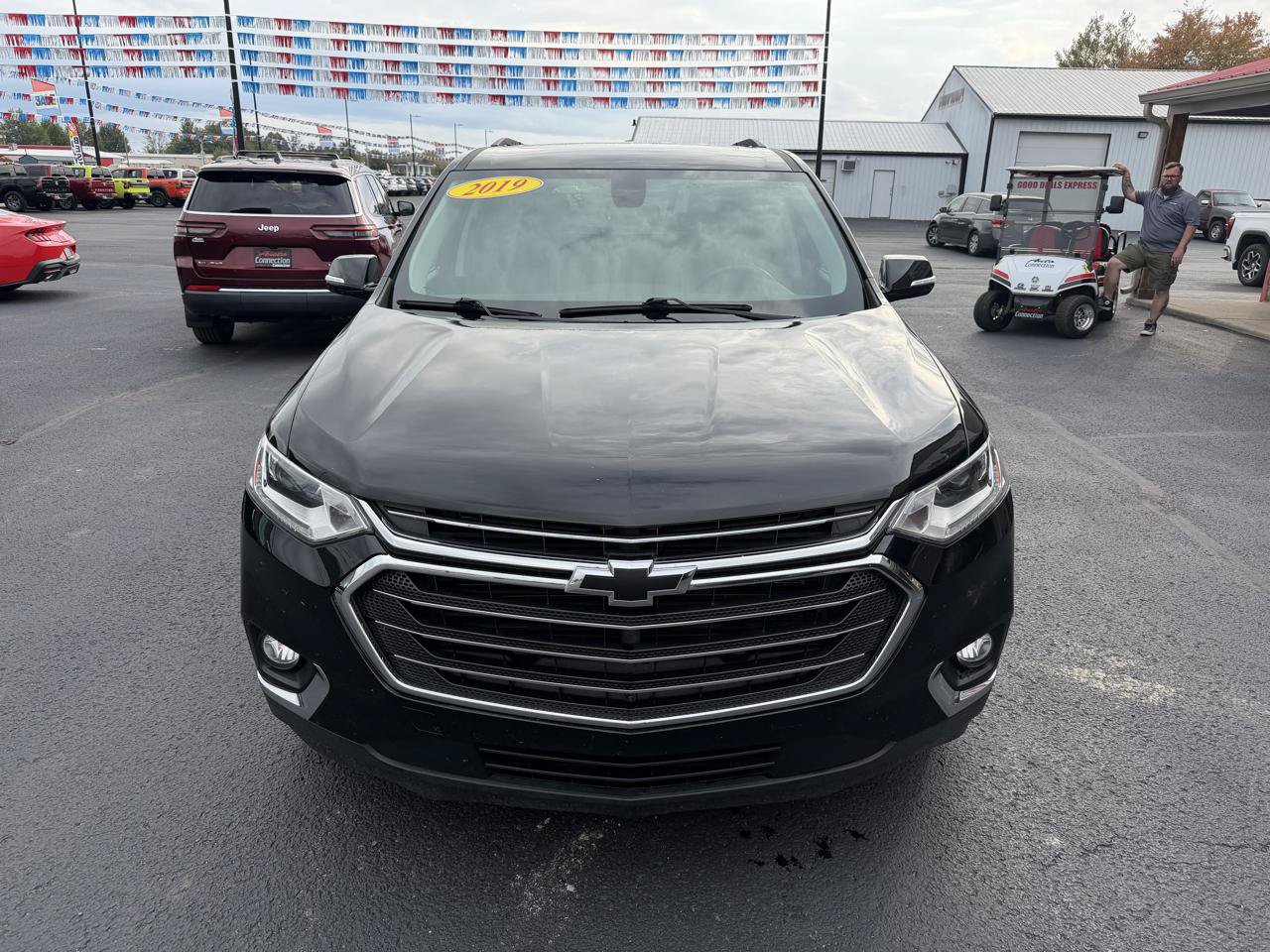 Used 2019 Chevrolet Traverse LT w/ LT Premium Package FWD image 11