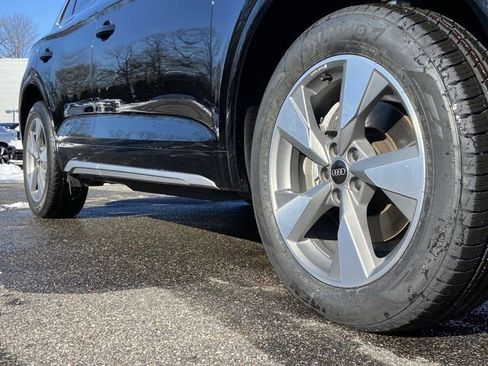 Certified 2023 Audi Q5 2.0T Premium Plus w/ Premium Plus Package image 9