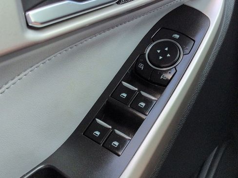 Certified 2023 Ford Explorer XLT w/ Equipment Group 202A image 24