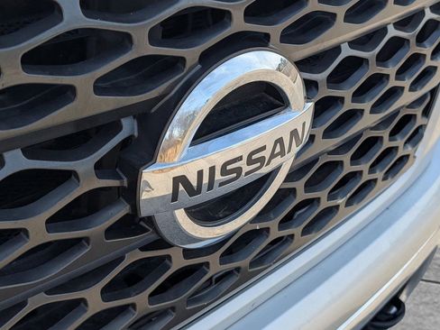 Used 2019 Nissan Titan 4x4 Crew Cab image 10