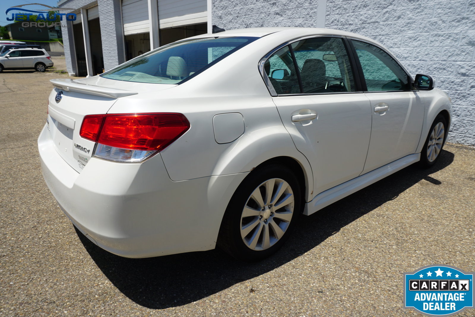 Used 2011 Subaru Legacy 2.5i Limited w/ Appearance Package 1H AWD/4WD image 10